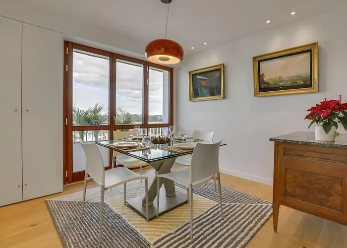 Auteuil - Lumineux Renove Lejlighed